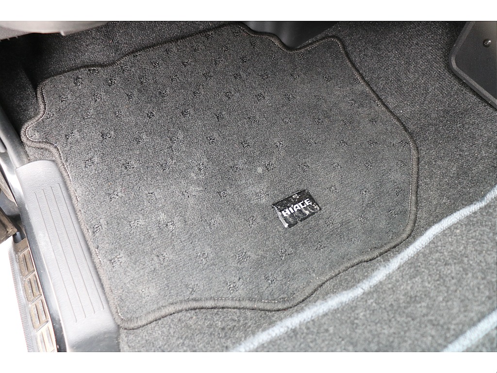 フロアマット付！