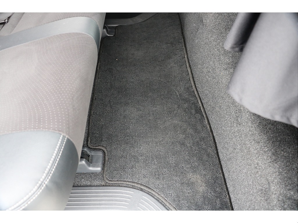 フロアマット付！