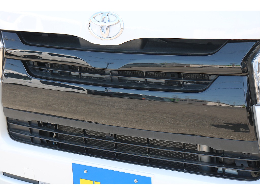 フロントグリルブラック塗装！