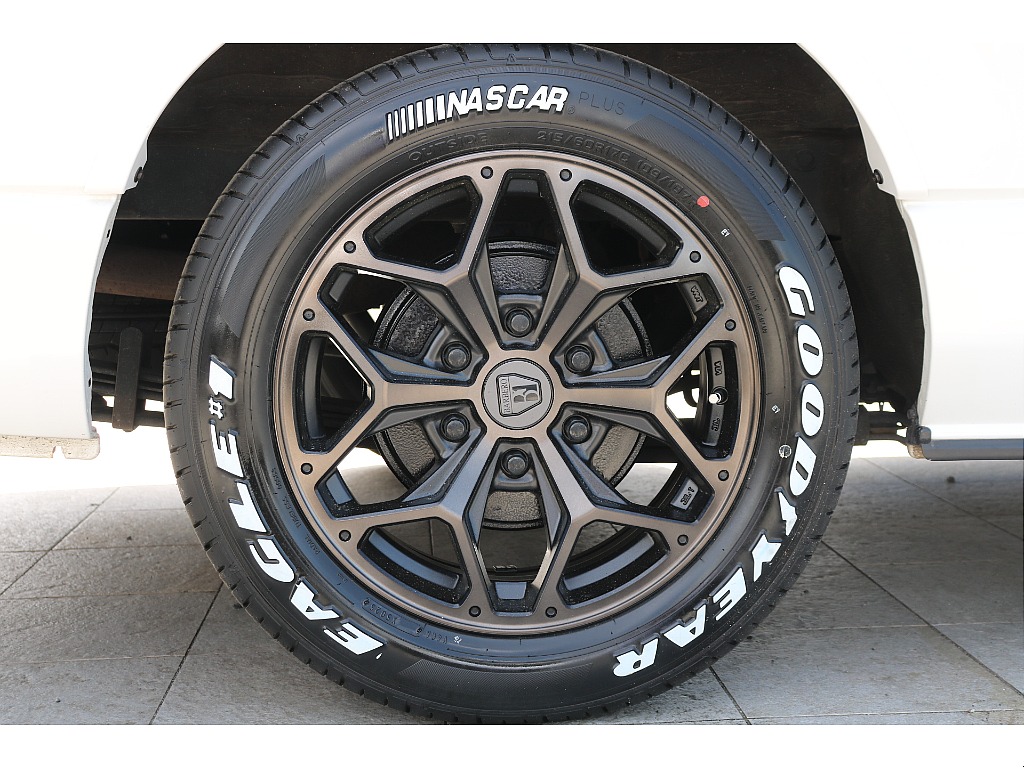 FLEX HEX17インチ、グッドイヤーナスカータイヤ！