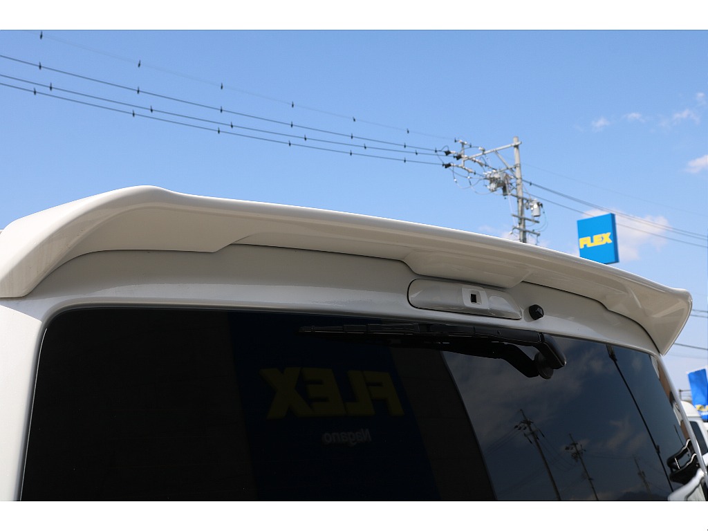 トヨタ純正リヤルーフスポイラー！