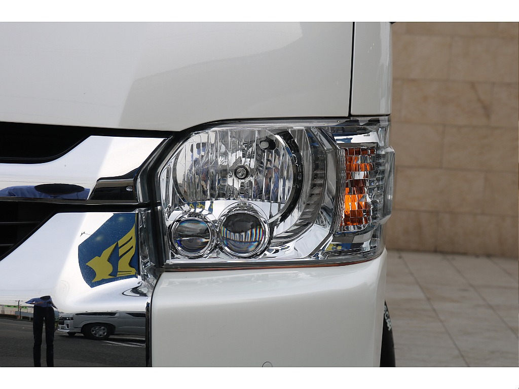 トヨタ ハイエース(9枚目)