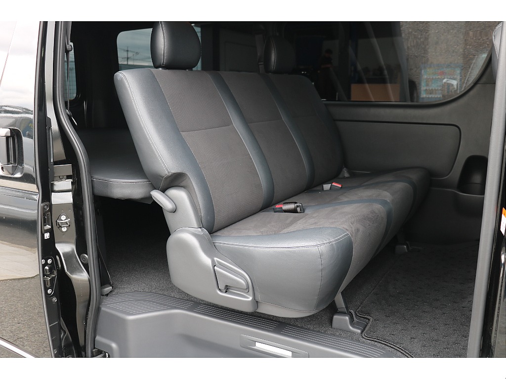 ダークプライムⅡ専用ハーフレザーシート！