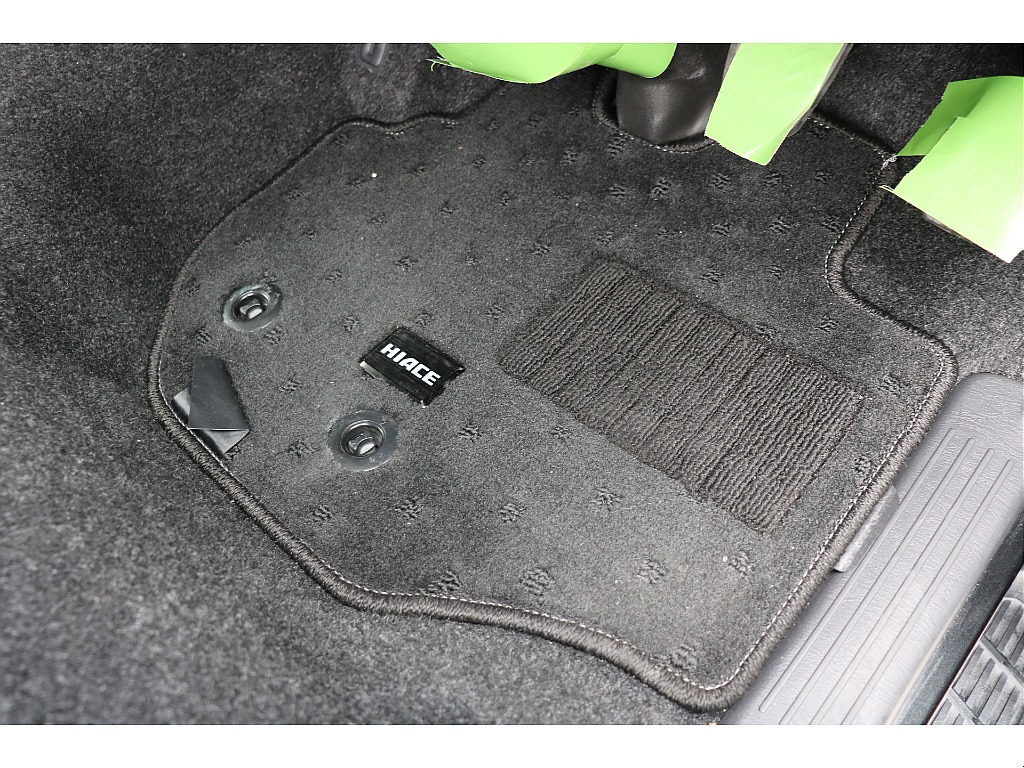 フロアマット付！