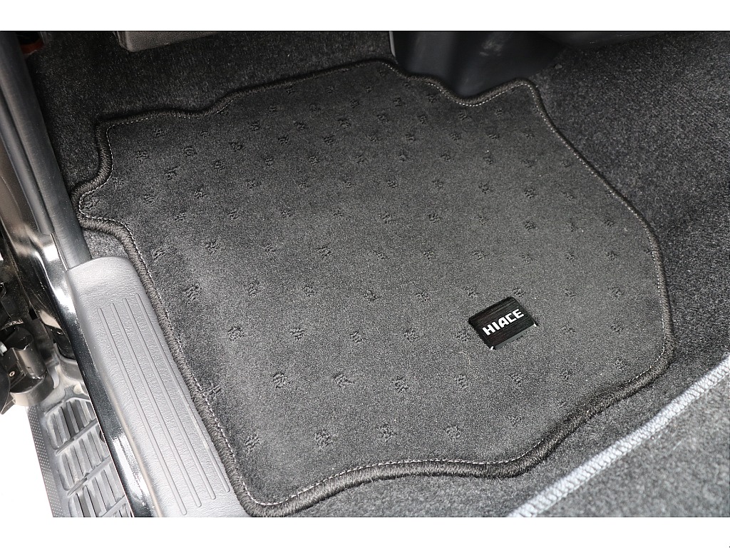 フロアマット付！