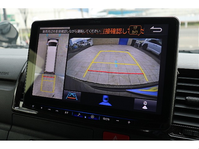 バックカメラ、パノラミックビューモニター！