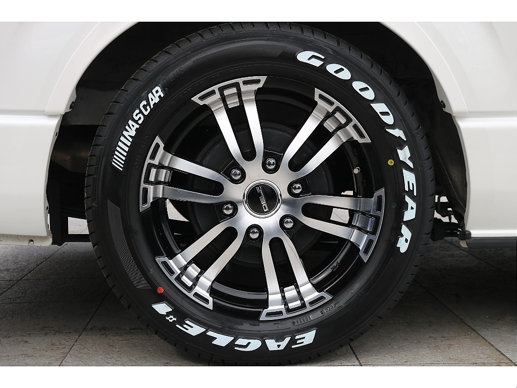 FLEX DELF02 17インチアルミ、グッドイヤーナスカータイヤ！