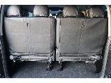 4列目シートは跳ね上げ可能！