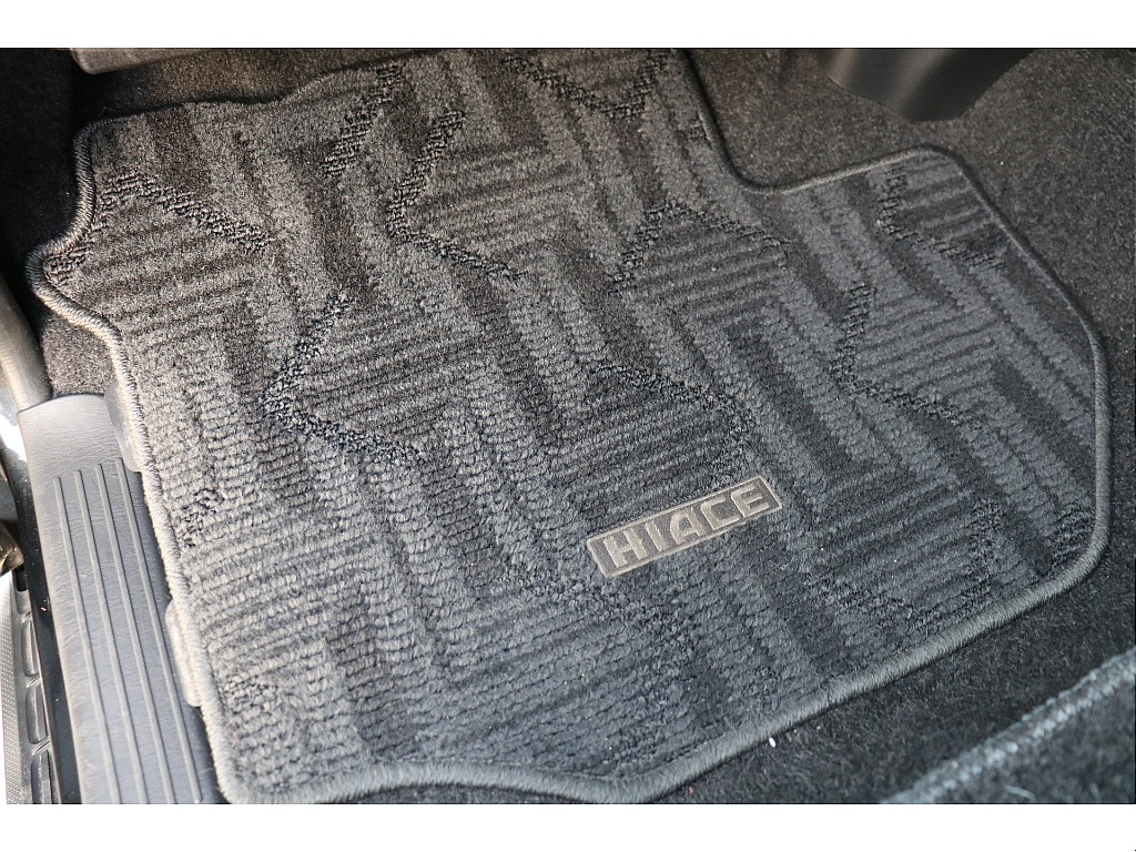 フロアマット付！