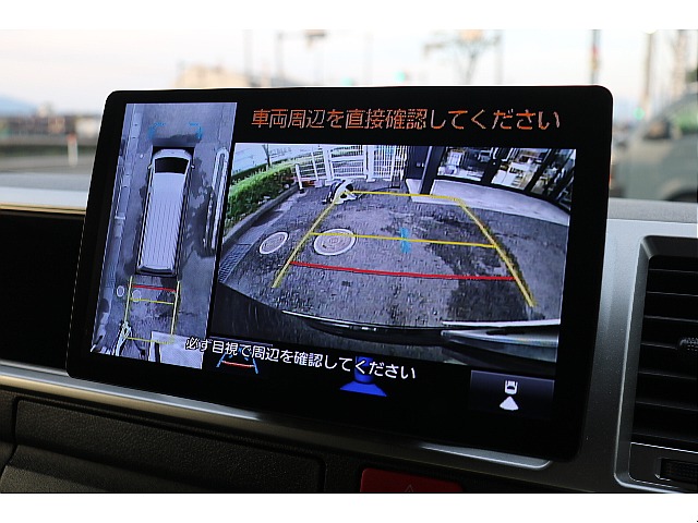 バックカメラ、パノラミックビューモニター！