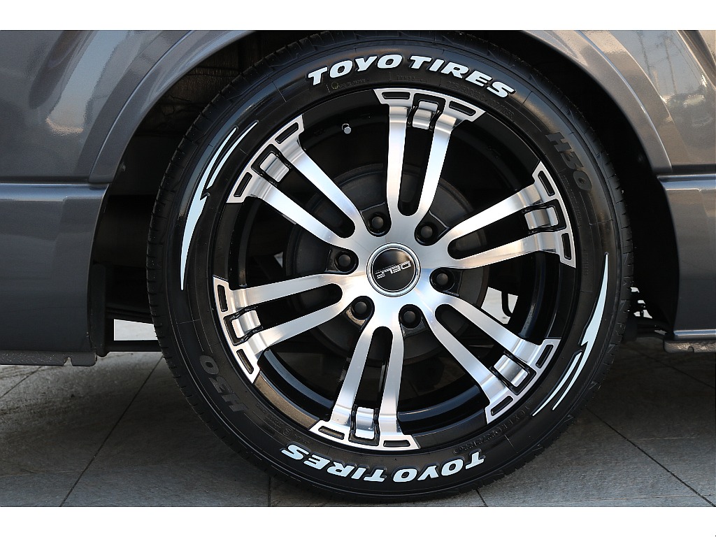 FLEX DELF02 18インチアルミ、TOYO H30タイヤセット！