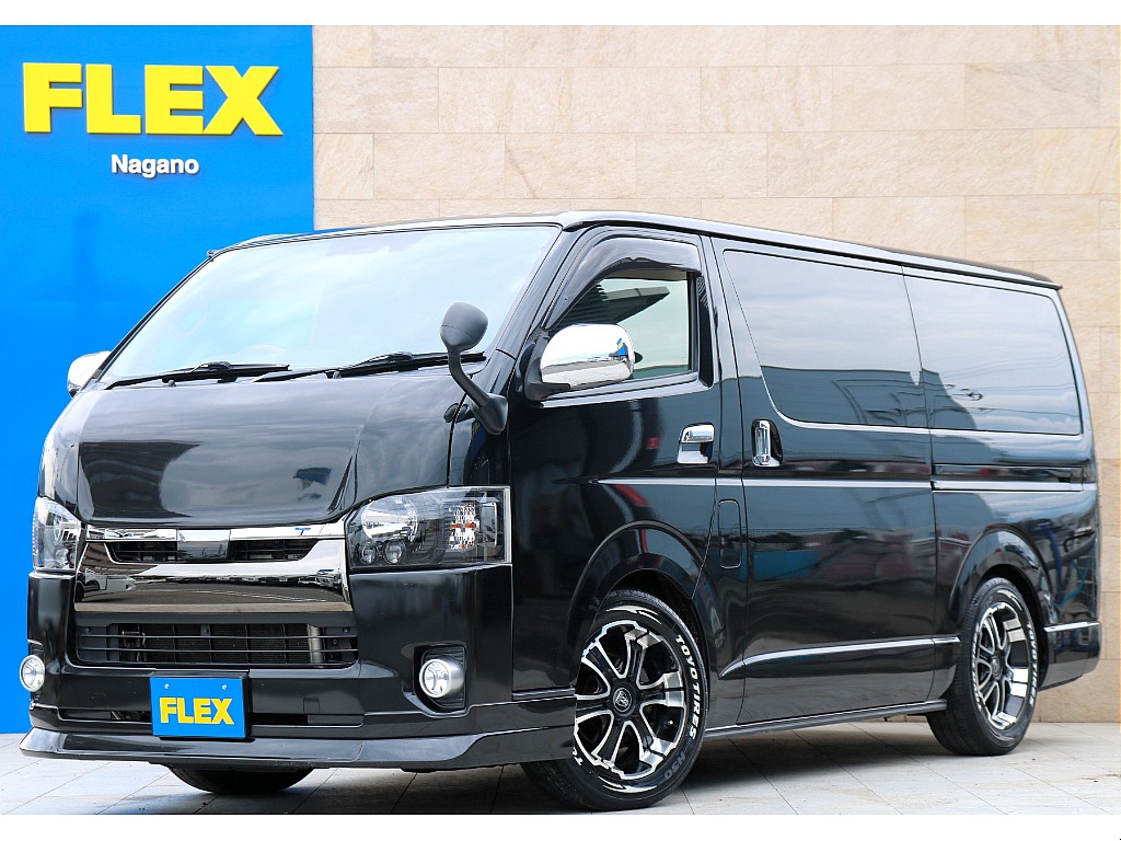 ハイエース長野店までお問合せお待ちしております！ 限定生産車50周年アニバーサリー！ カスタム盛りだくさんのお得な1台！