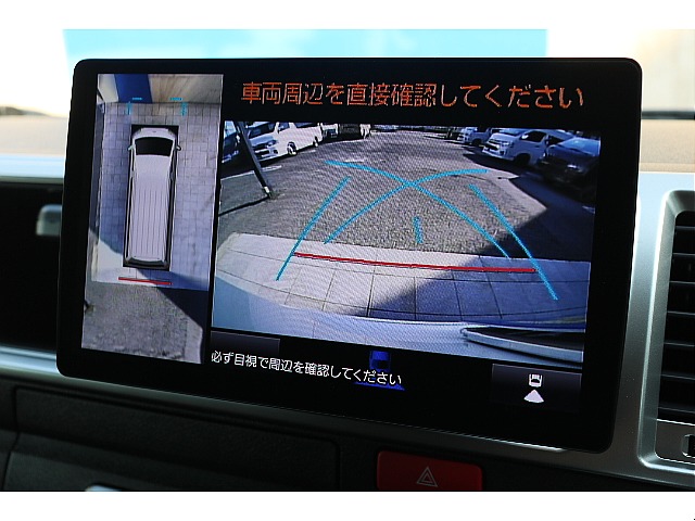 バックカメラ、パノラミックビューモニター！