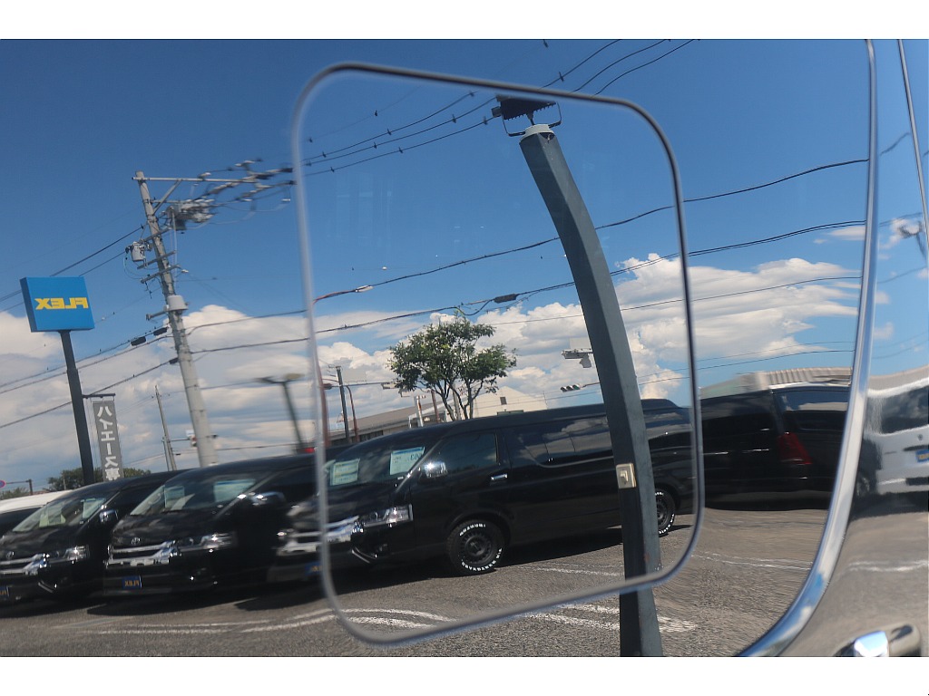スライドドア小窓付き窓ガラス！