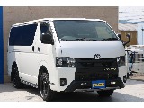 トヨタ ハイエースバン(3枚目)