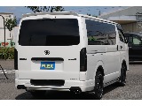 トヨタ ハイエースバン(6枚目)