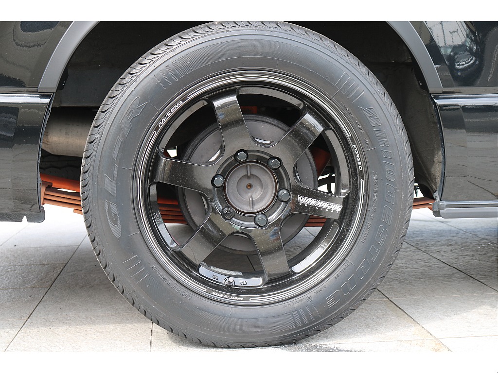 RAYS VOLK RACING TE37 17インチアルミ、ブリヂストン GL-Rタイヤ！