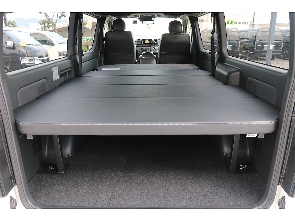 トヨタ&nbsp;ハイエースバン&nbsp;5D2.8DTスーパーGLダークプライムⅡL 4WD&nbsp;BIG-Xナビ、ベッドキット！&nbsp;長野県の詳細画像&nbsp;その20