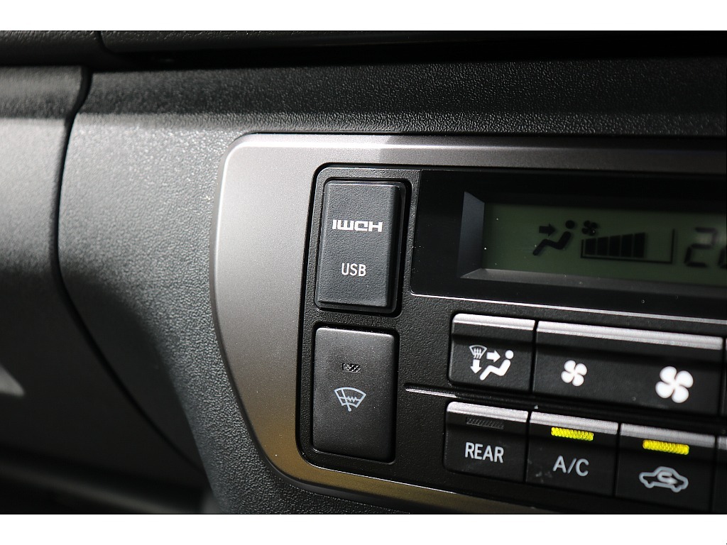 トヨタ&nbsp;ハイエースバン&nbsp;5D2.8DTスーパーGLダークプライムⅡL 4WD&nbsp;BIG-Xナビ、ベッドキット！&nbsp;長野県の詳細画像&nbsp;その9