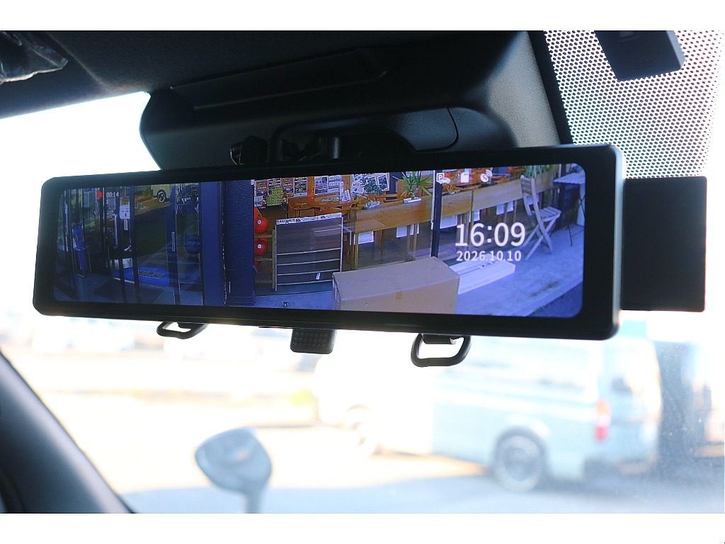 トヨタ&nbsp;ハイエースバン&nbsp;5D2.8DTスーパーGLダークプライムⅡL 4WD&nbsp;BIG-Xナビ付！ブラックエディション！&nbsp;長野県の詳細画像&nbsp;その11