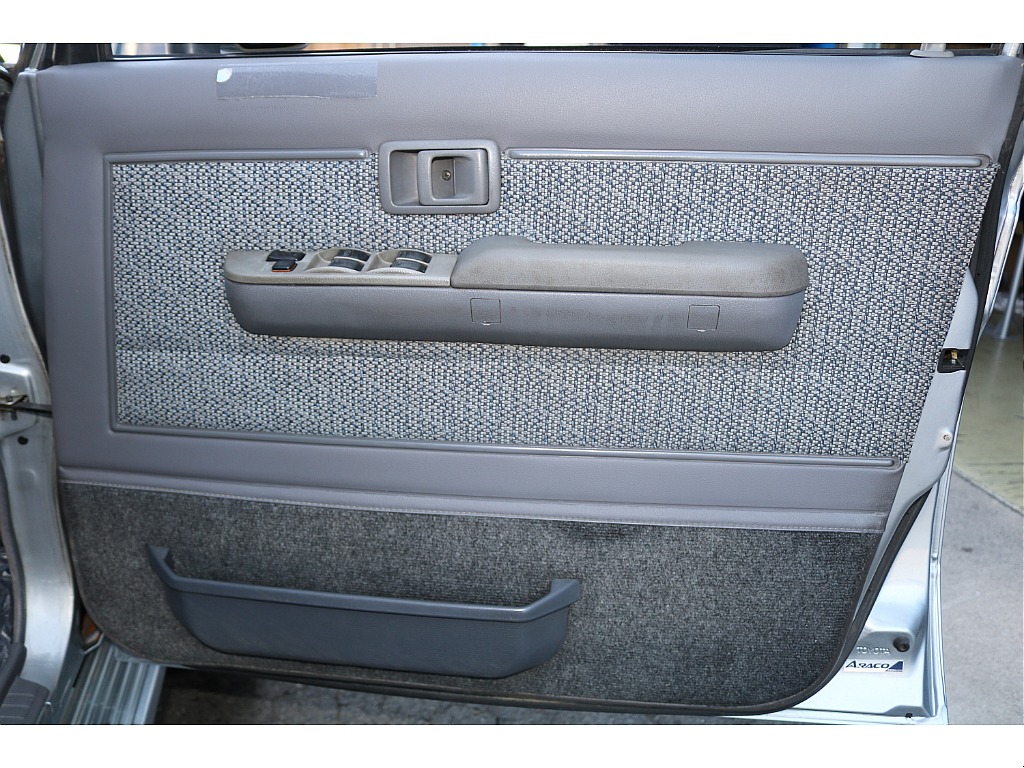 運転席の内張り！