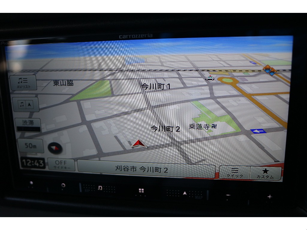 ナビ付きです。