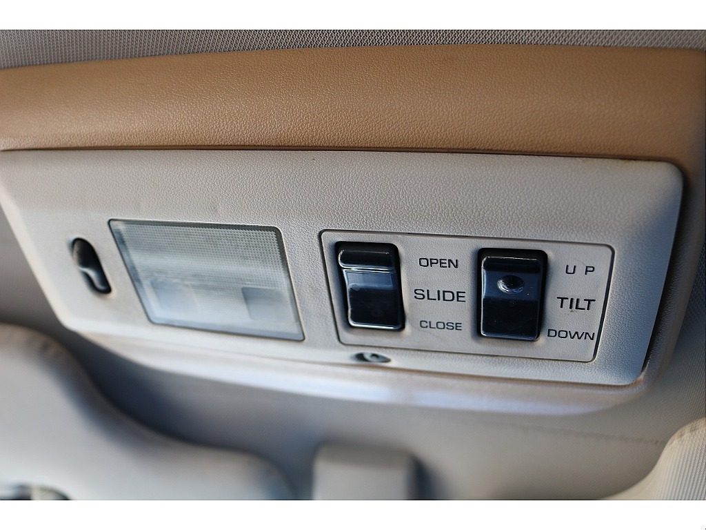 サンルーフ操作部！