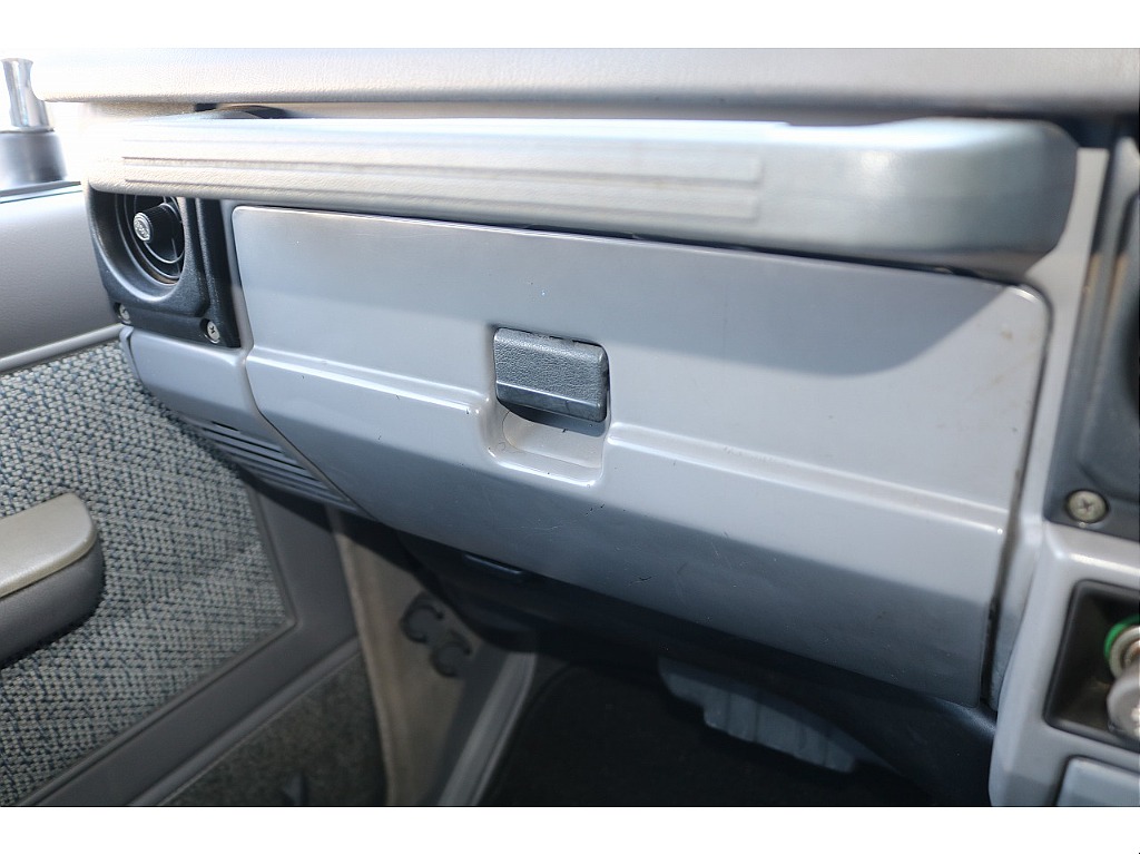 グローブボックス！