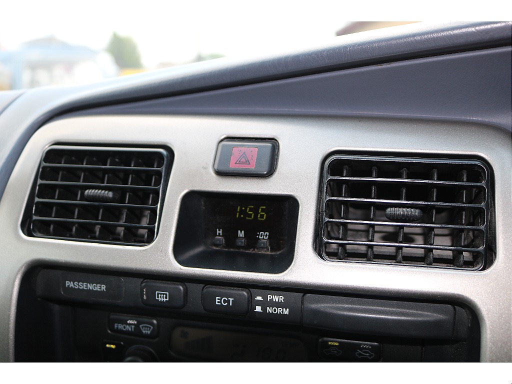 エアコン吹き出し口1