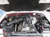 4500CC　直列６気筒24バルブ　215馬力のビックエンジン。クラシックな見た目ですがエンジンルームにはお馬さんが215頭いますので、すごい力です！