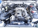 4200CC　ディーゼルエンジンになります！ランクルといったら大排気量のディーゼルエンジン！この感覚は忘れたくても、忘れられないですよね！（笑）