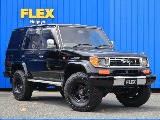 純正車長が461ｃｍ、幅179cm、高さ190ｃｍとなります。こちらのお車は2インチリフトアップ済です。見晴らしの良い運転席の乗り心地をぜひ体感しにいらしてください♪