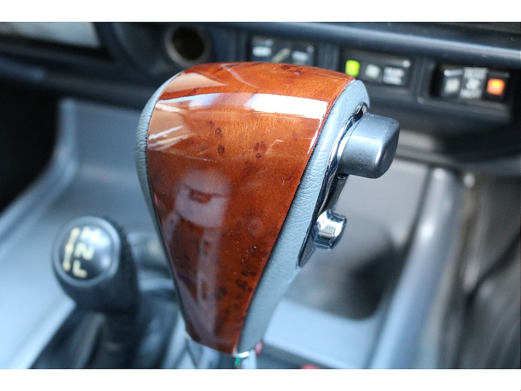 トヨタ ランドクルーザー80(52枚目)