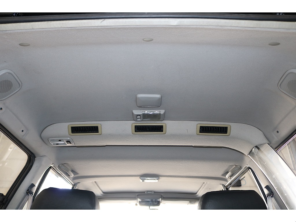 トヨタ ランドクルーザー80(9枚目)