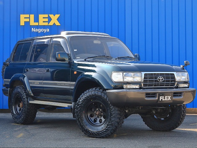 未だ人気の絶えないランドクルーザー80！！ランクル80にしかない感覚を是非体感して下さい！！