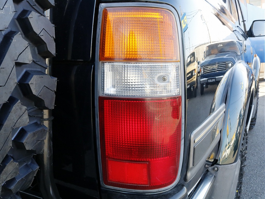 ３色テールランプ