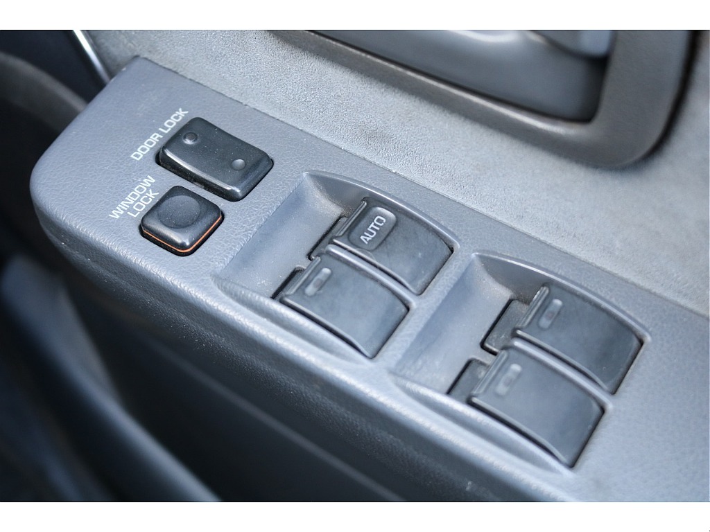 パワーウインドウスイッチ