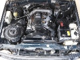エンジンルームは御覧の通りです。