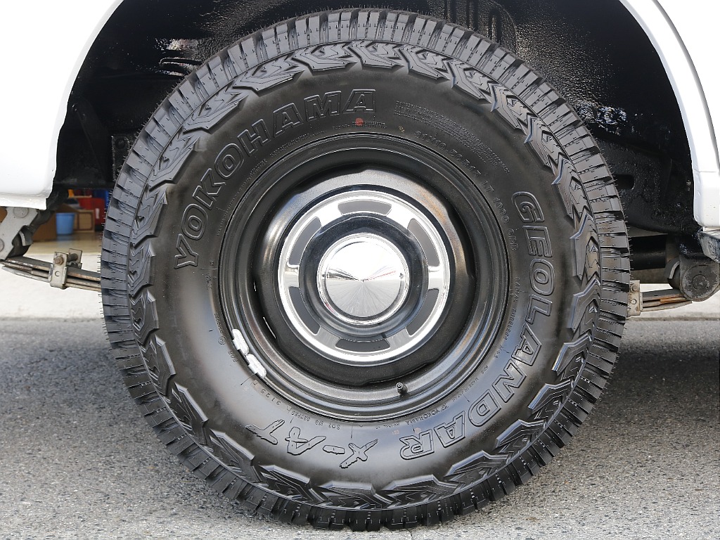 ホイールは輸出用鉄ホイール