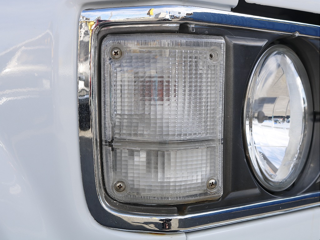 フロントウインカー