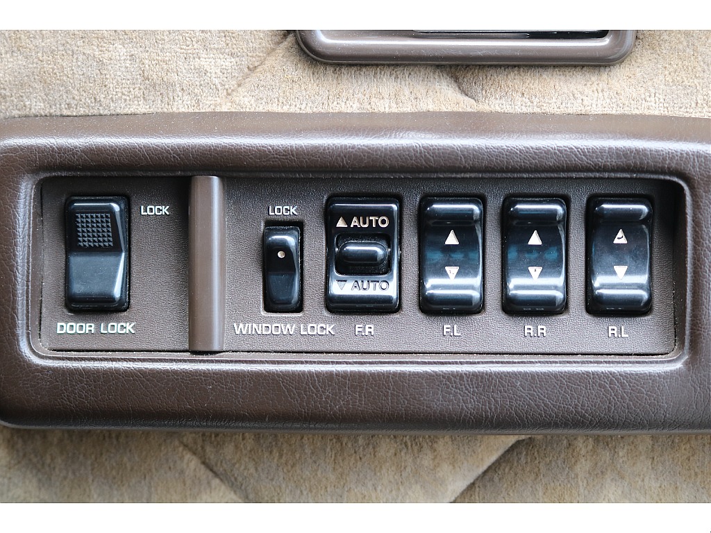 パワーウィンドウになります！