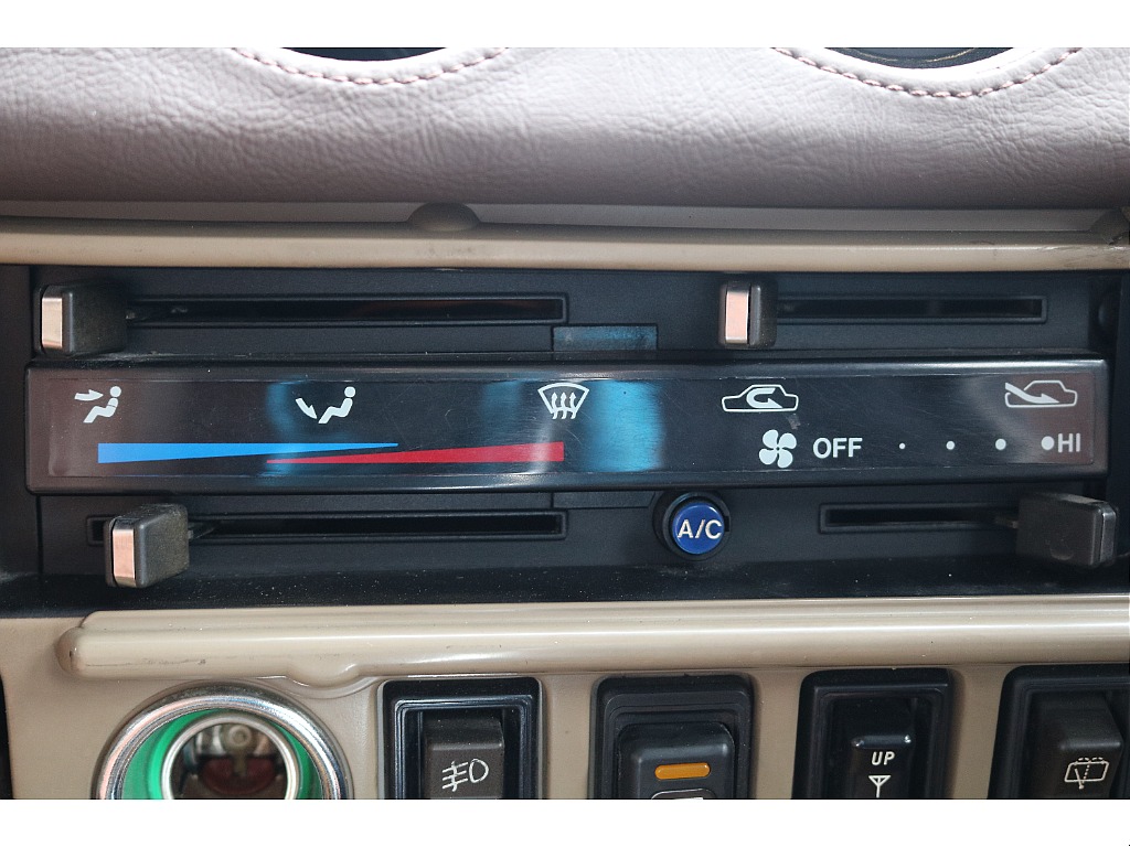 マニュアルエアコン