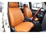 フロントシートは運転席の中でも、滞在時間が多くなりますし、皆さんのことを安全に目的地まで連れていくという重大な任務があります！快適な車内にするため、スタッフが一生懸命サポートします！
