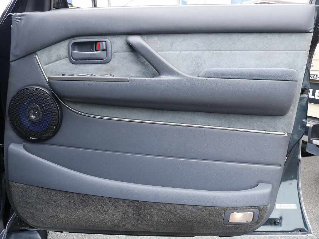 運転席のトリム！