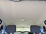 天張りになります！中古車ではたまにヤニ汚れで真っ黒なお車などもありますので中古車選びでは重要なチェックポイントです！