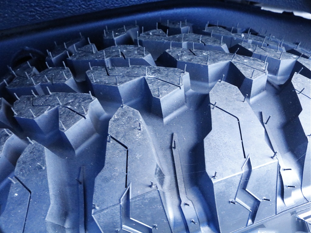 新品タイヤとなります