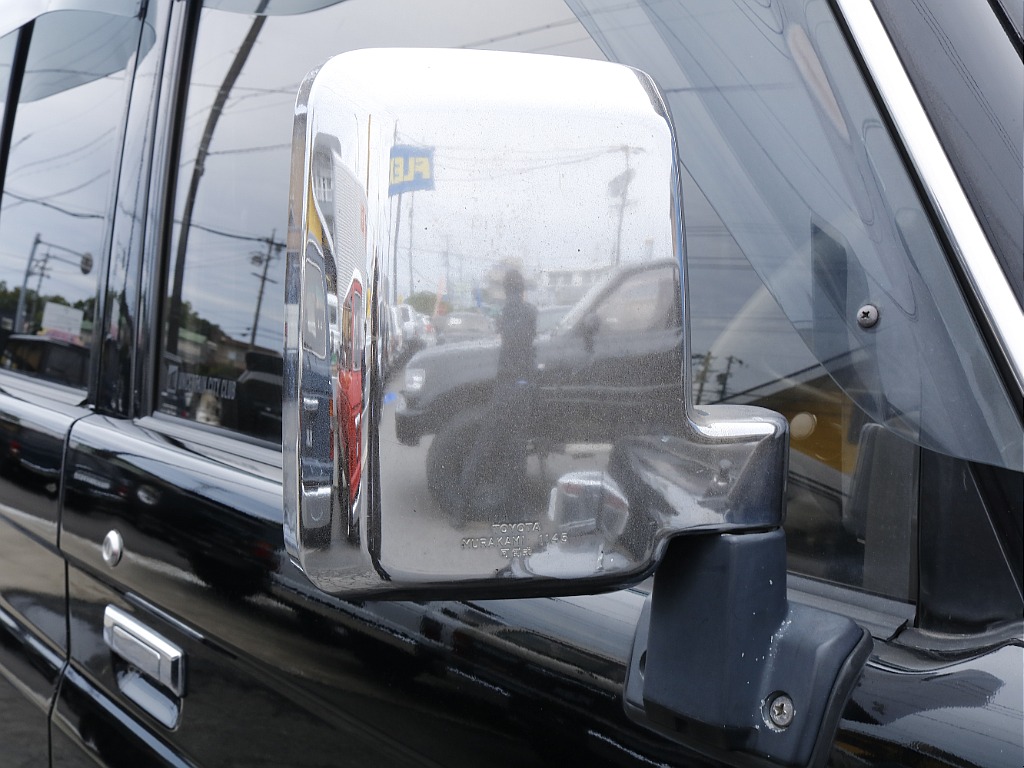 メッキのサイドミラー