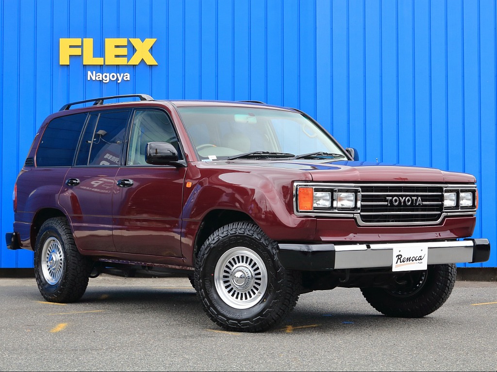 JEEP純正色スナッズベリー全塗装車両になります！綺麗な発色で目を惹きます！