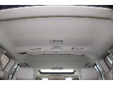 天張りになります！中古車ではたまにヤニ汚れで真っ黒なお車などもありますので中古車選びでは重要なチェックポイントです！