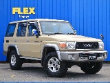 根強い人気の70の再販です！！希少な30周年モデル、且つワンオーナーの車両です。車内の状態も良いです。目に止まったオーナー様、お早目のご来店をお勧めします！！